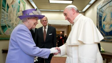 Pope Francis will miss Queen's funeral - Vatican